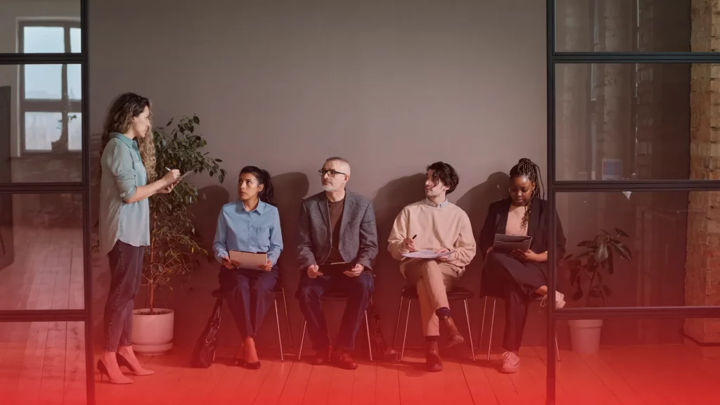 Czy agencja pracy pobiera opłaty od pracowników? 1 agencja pracy pobiera opłaty od pracowników